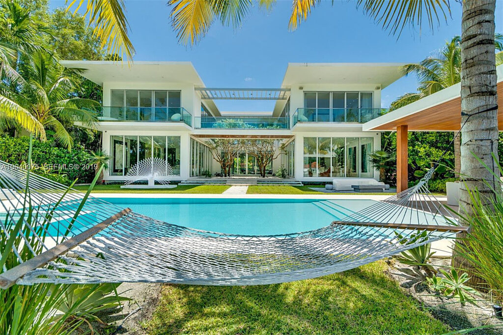Waterfront luxury home at 1435 W 27th Street, Miami Beach, Florida