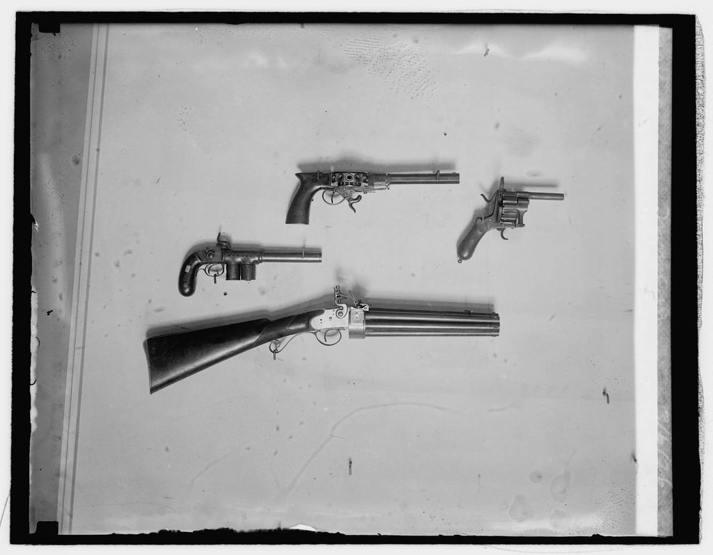 Collection revolvers Natl. Museum, 3/6/26
