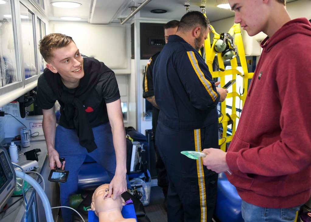 Naval Medical Center Camp Lejeune host STEM fair for local area students 220420-N-fe818-1005